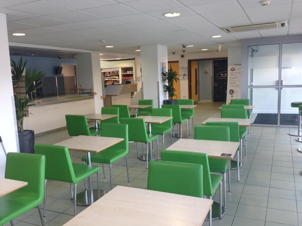 Ibis Budget Newport מראה חיצוני תמונה