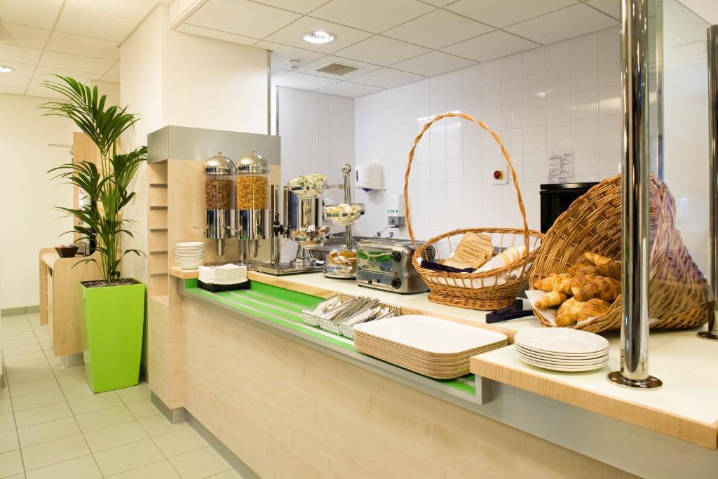Ibis Budget Newport מראה חיצוני תמונה